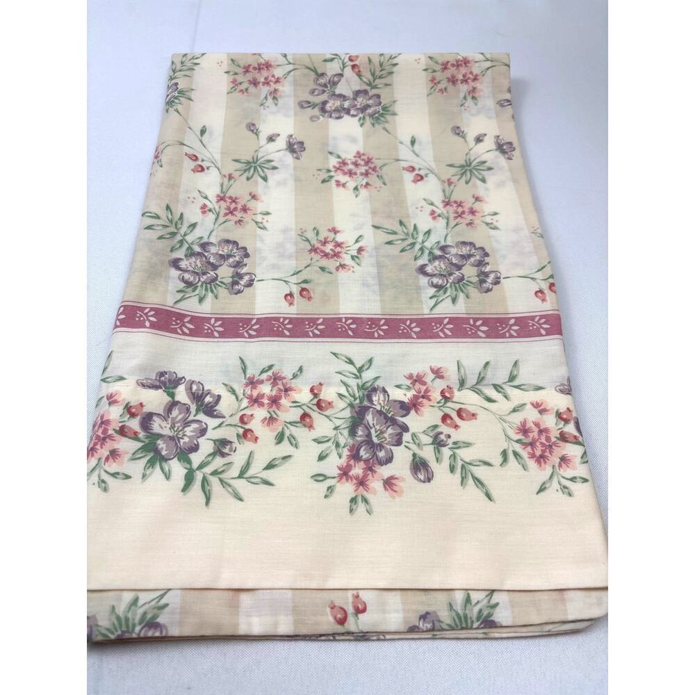 Vintage JC Penney Cottage Floral Standard Pillowcase Cottagecore Bedding 1980s